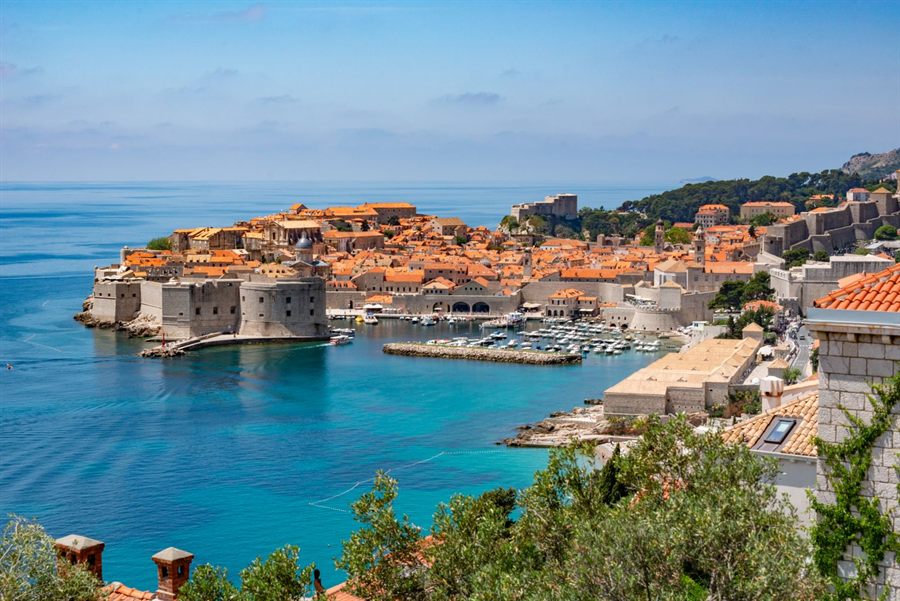 Dubrovnik&rsquo;s old town walls above the Adriatic